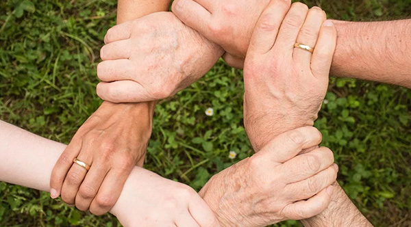 江蘇普萊克紅梅色母料股份有限公司,色母料，白母料，紅梅功能母料，抗靜電母料，開(kāi)口母料，功能母料，色母粒，功能母粒，夜光母粒，塑料母粒，黑色母粒，白色母粒，塑料配色，紅梅，塑料母粒，普萊克紅梅色母料，無(wú)紡布母料，無(wú)紡布色母粒