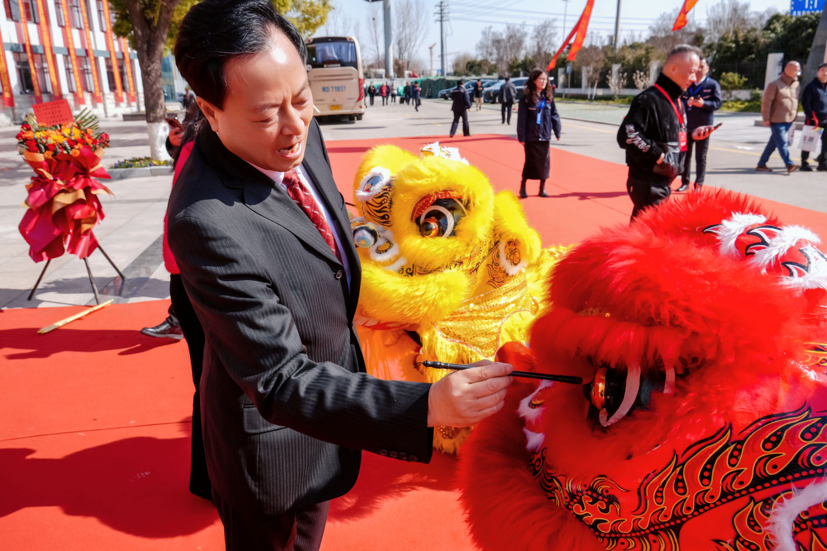 姚董點睛.jpg 姚董點睛.jpg